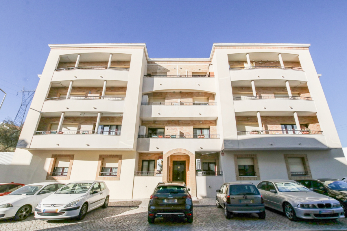 2 bedroom apartment in Alverca with terrace
